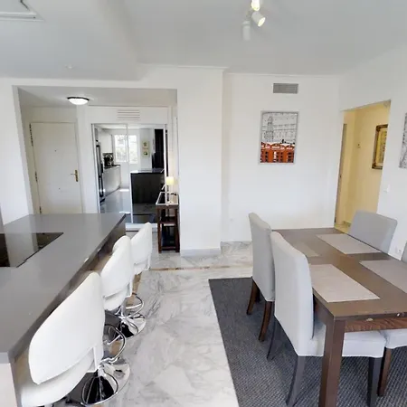 Apartment Modern Coastal Near Puerto Banus