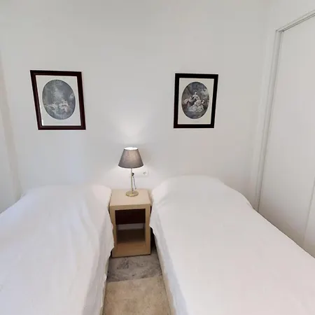 Modern Coastal Near Puerto Banus Apartamento