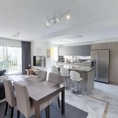 Modern Coastal Near Puerto Banus Marbella