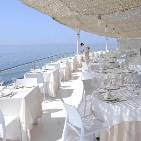 Modern Coastal Near Puerto Banus Apartament *