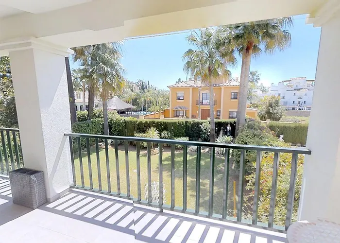 アパート Modern Coastal Near Puerto Banus マルベーリャ